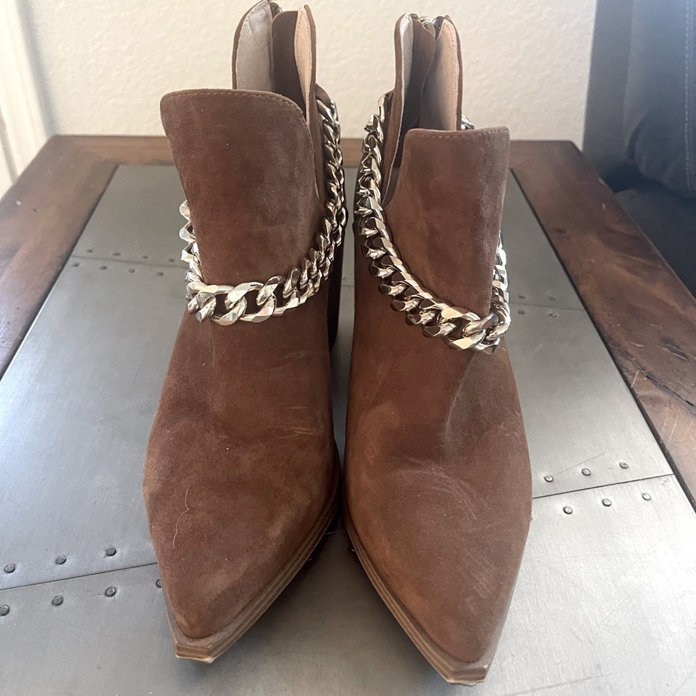 Steve Madden Cedar Chain Bootie